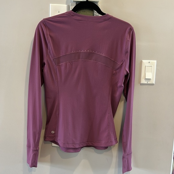 Lulullemon Ventilated Mesh Back Running Long Sleeve Shirt NWT Vintage Plum - Picture 5 of 6